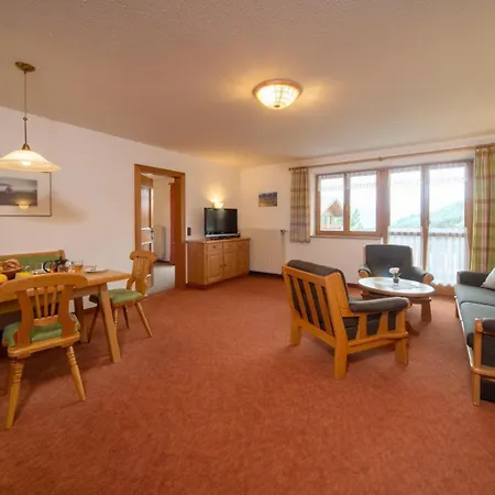 Allgaeuer Bergblick Apartment *