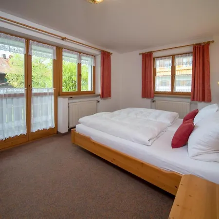 Allgaeuer Bergblick Apartment *